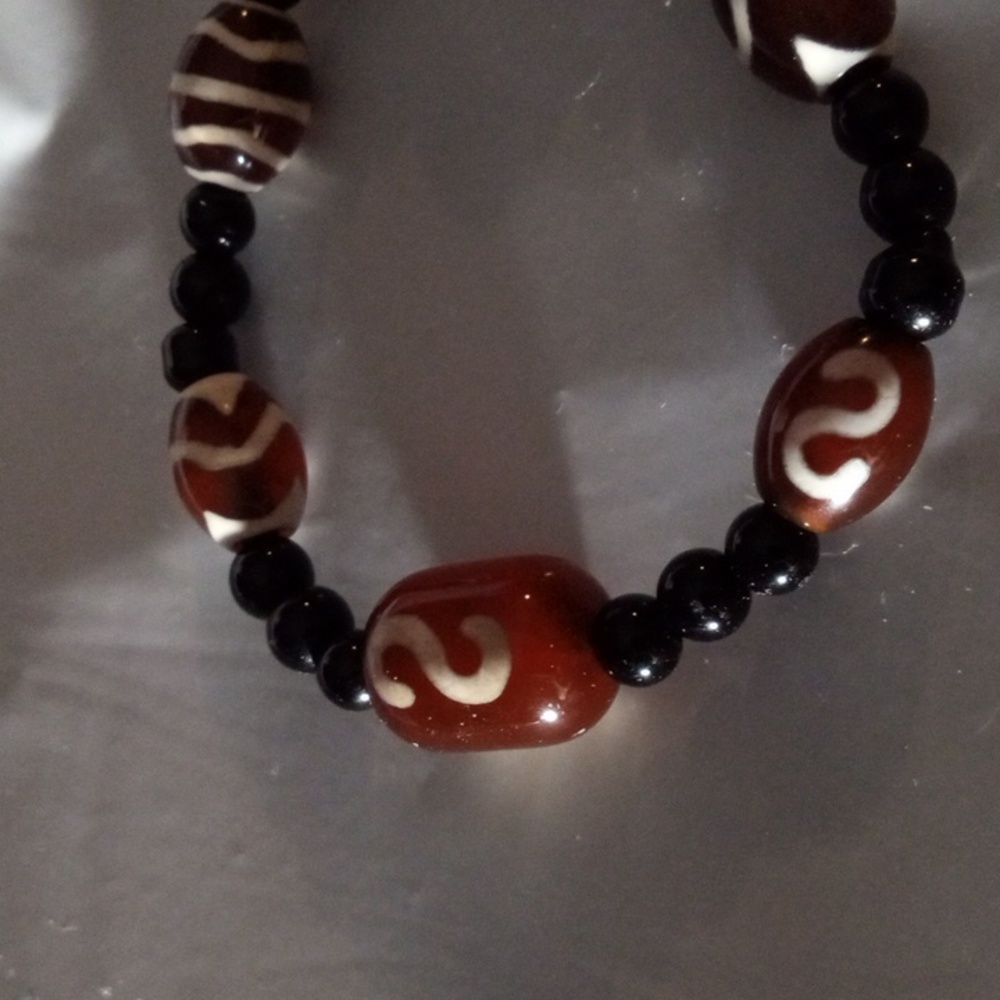 Vintage Glass Beads Stretch Bracelet - Picture 3 of 5
